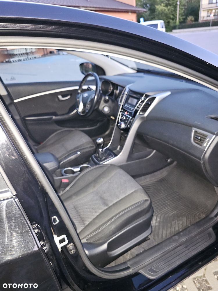 Hyundai i30 1.4 Fifa World Cup Edition - 11