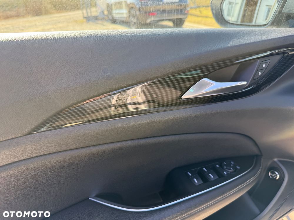 Opel Insignia 2.0 CDTI 4x4 Innovation S&S - 18