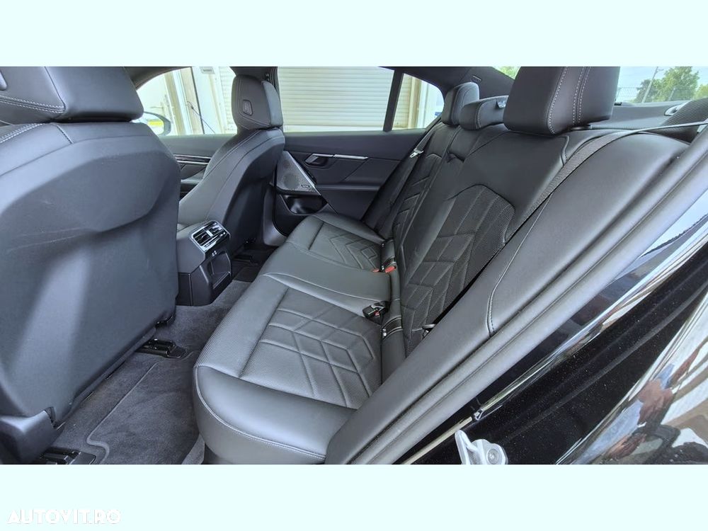 BMW Seria 5 520i AT MHEV - 21