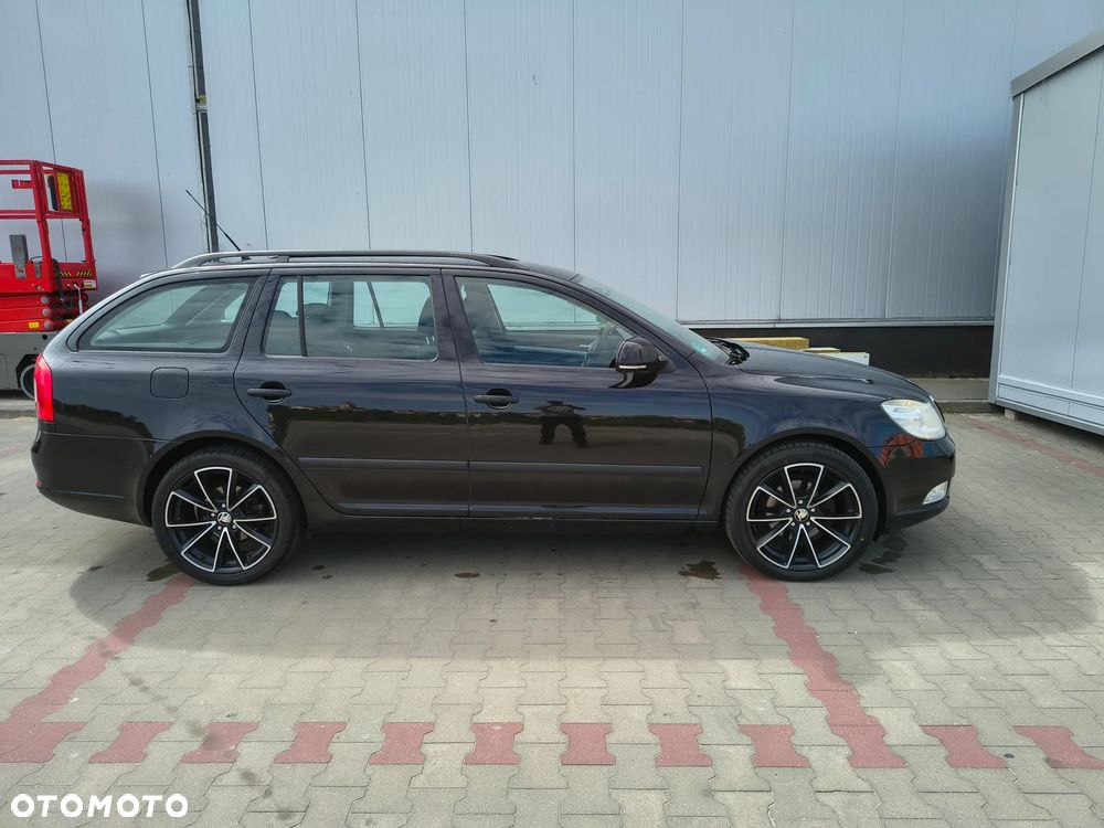 Skoda Octavia 1.8 TSI Ambiente - 2