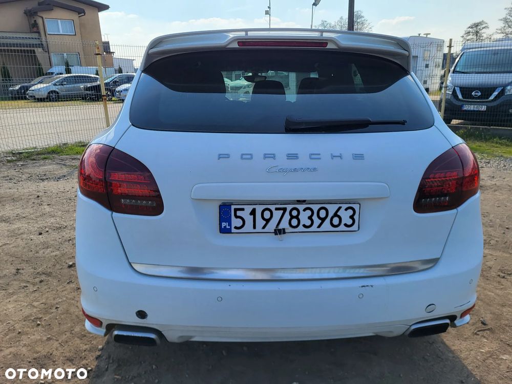 Porsche Cayenne Platinum Edition - 11