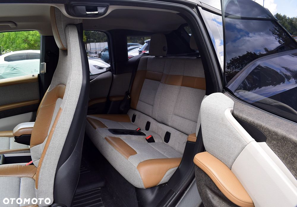 BMW i3 - 8