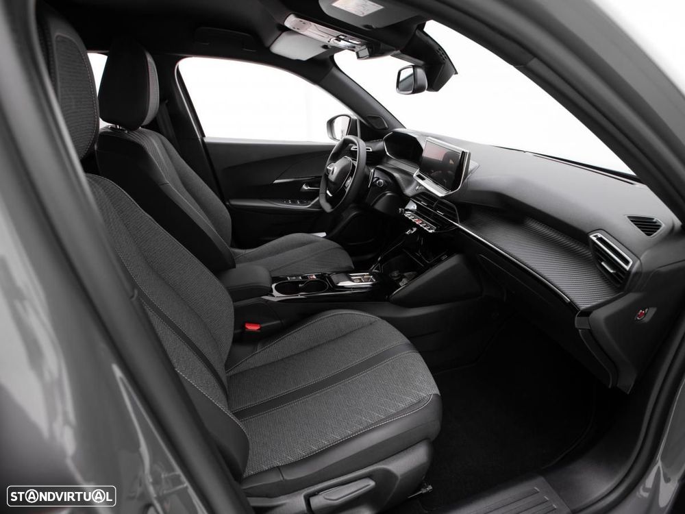 Peugeot 2008 1.2 PureTech Allure EAT8 - 10
