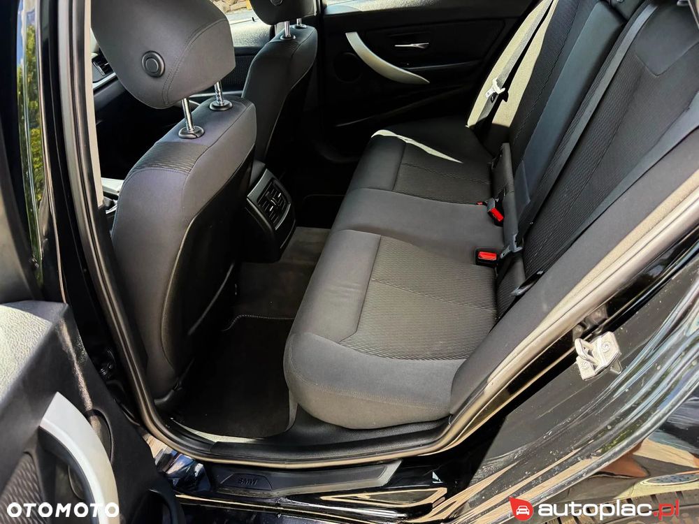 BMW Seria 3 320d DPF - 24