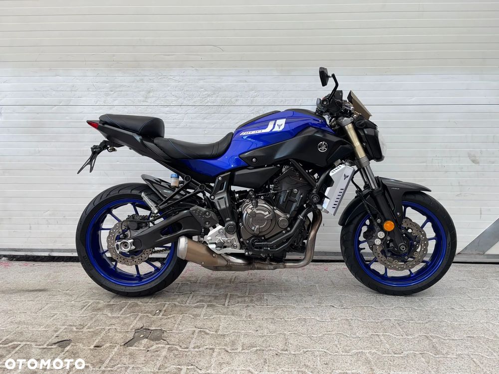 Yamaha MT - 4