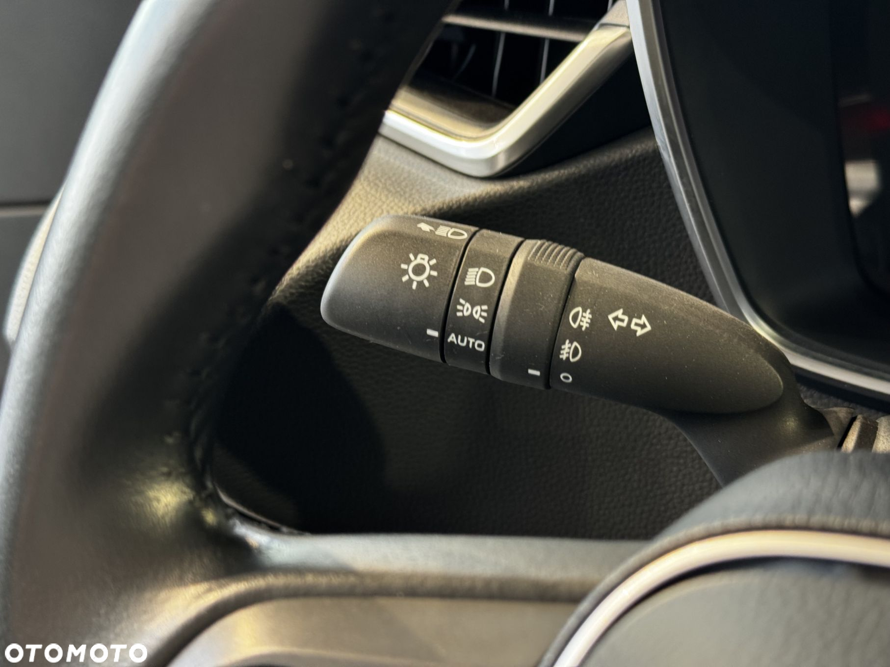 Toyota Corolla - 17