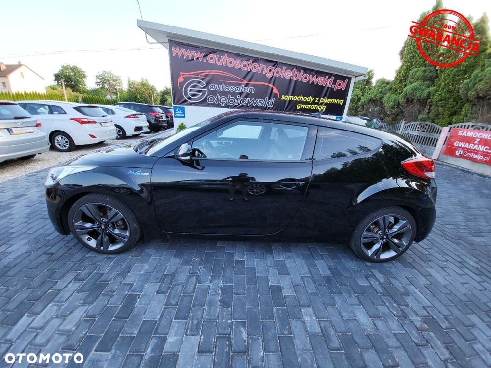 Hyundai Veloster - 4