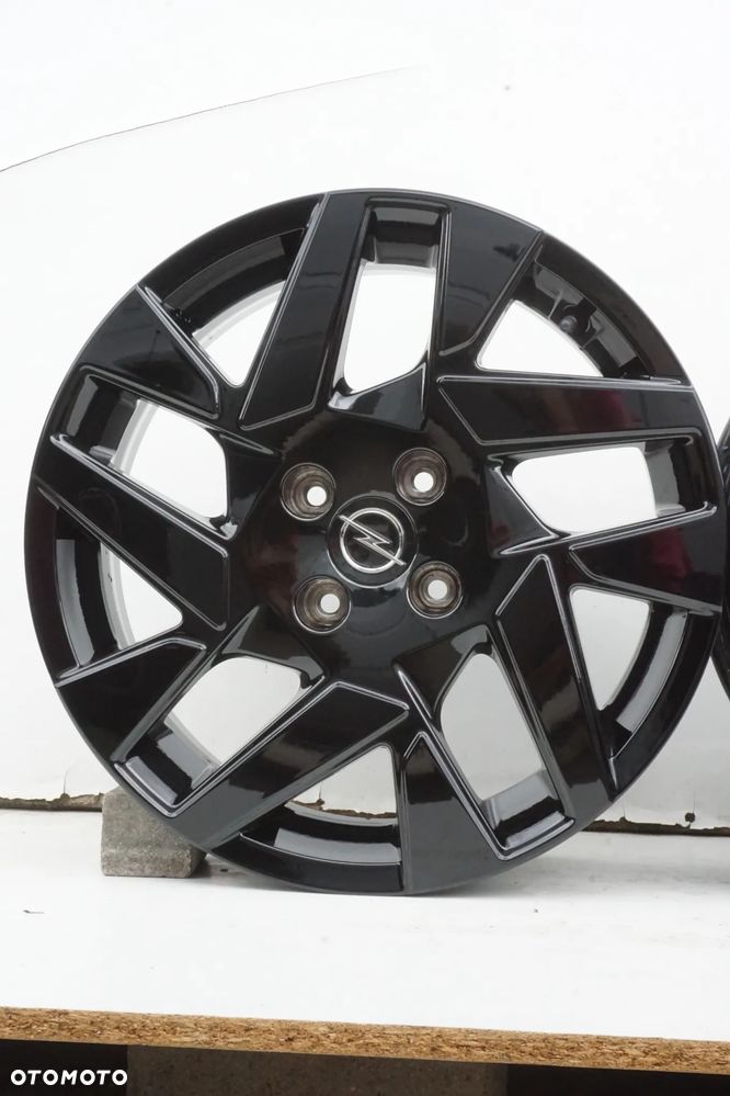 Opel 4x108 17 6,5J et32 stan bdb - 4
