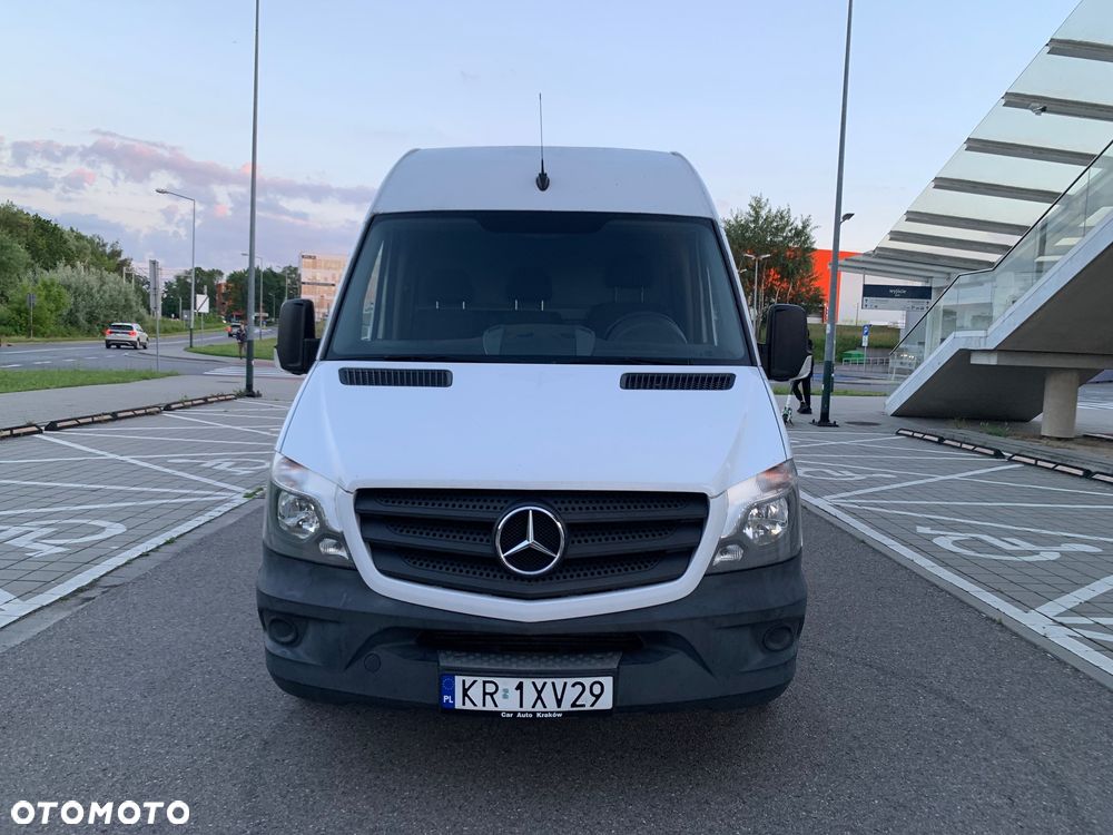 Mercedes-Benz Sprinter - 4