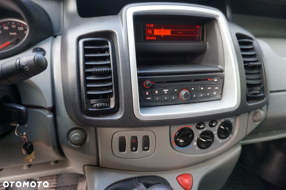 Renault Trafic Passenger Pack Clim - 24