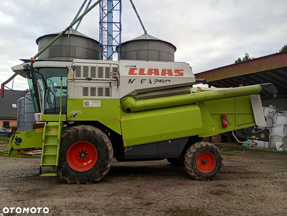 Claas MEGA 360 - 2