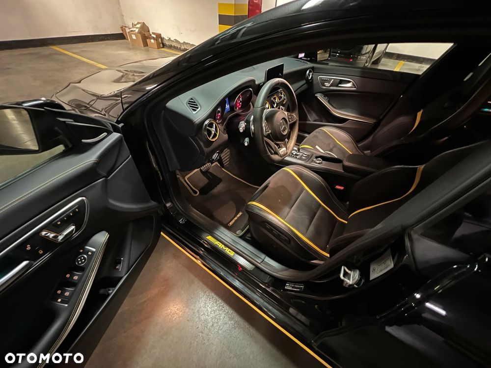 Mercedes-Benz CLA AMG 45 4Matic AMG Speedshift 7G-DCT Yellow Night Edition - 2