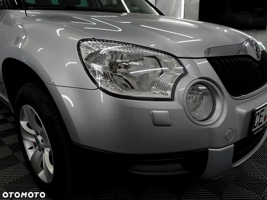 Skoda Yeti 2.0 TDI DPF Elegance Green tec - 25