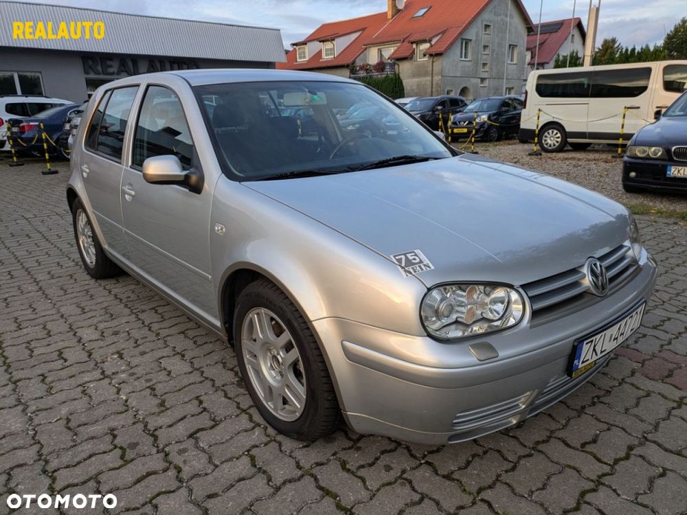 Volkswagen Golf - 3