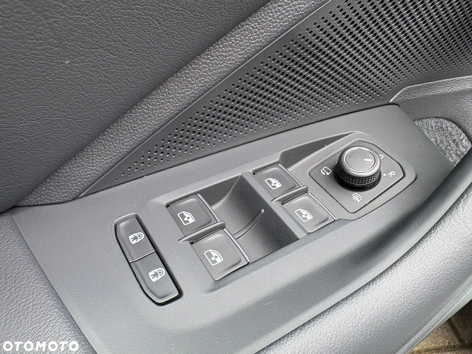 Volkswagen Passat - 24