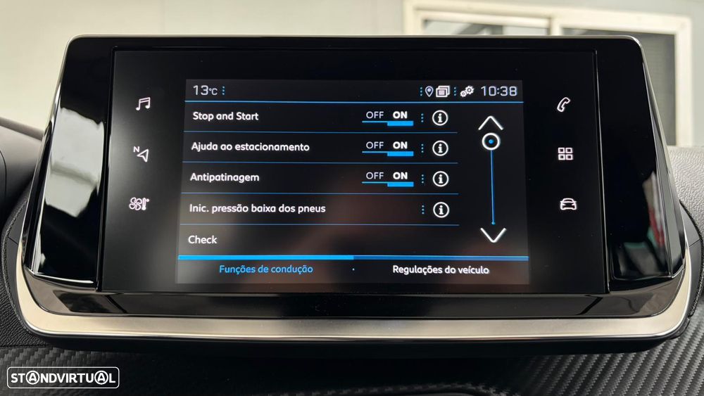 Peugeot 2008 1.5 BlueHDi Allure EAT8 - 14