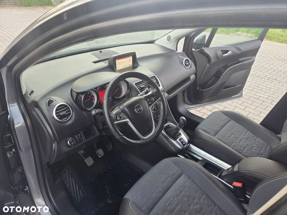 Opel Meriva - 11