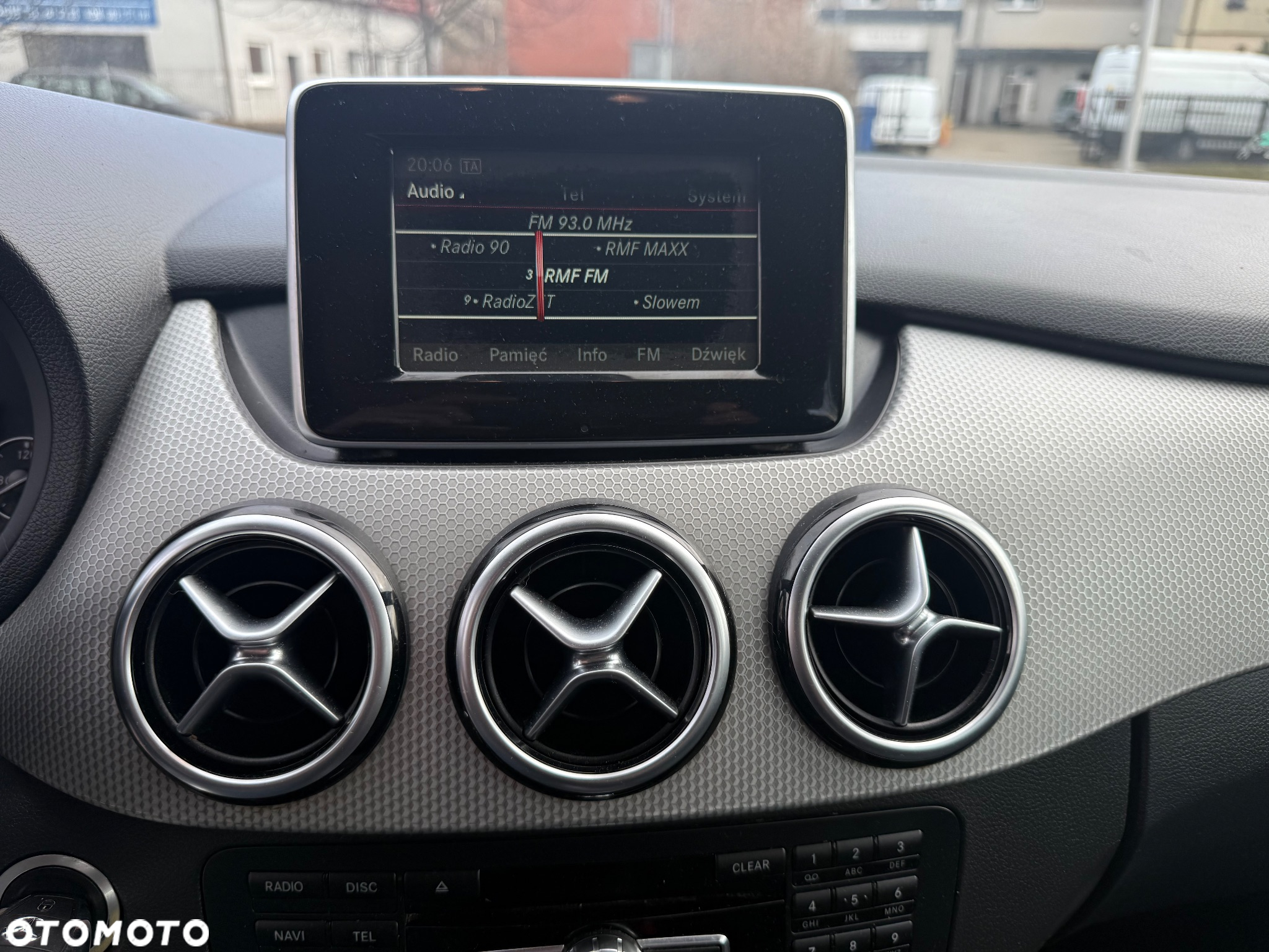 Mercedes-Benz Klasa B 180 CDI (BlueEFFICIENCY) 7G-DCT - 21
