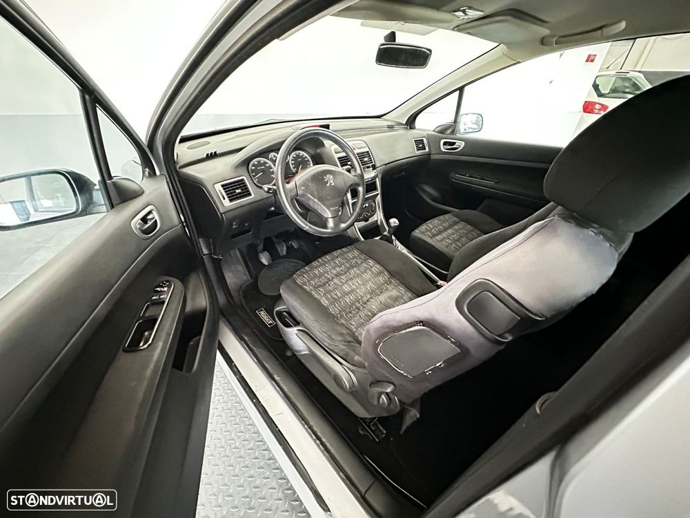 Peugeot 307 1.4 XR - 10