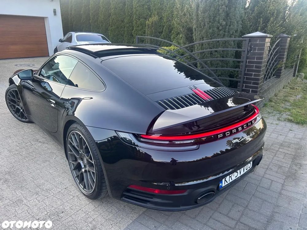 Porsche 911 Carrera 4S - 5