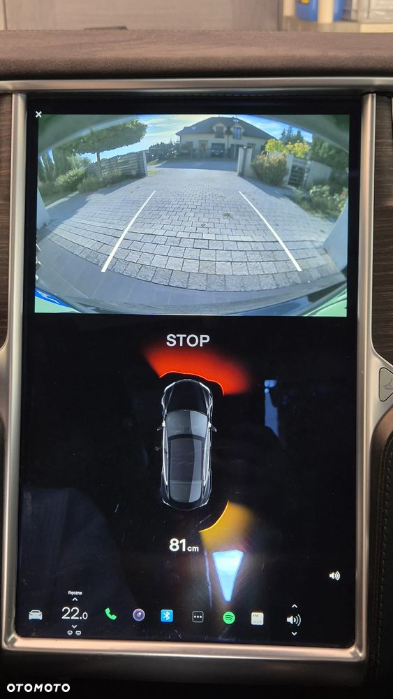 Tesla Model S 85 D - 22