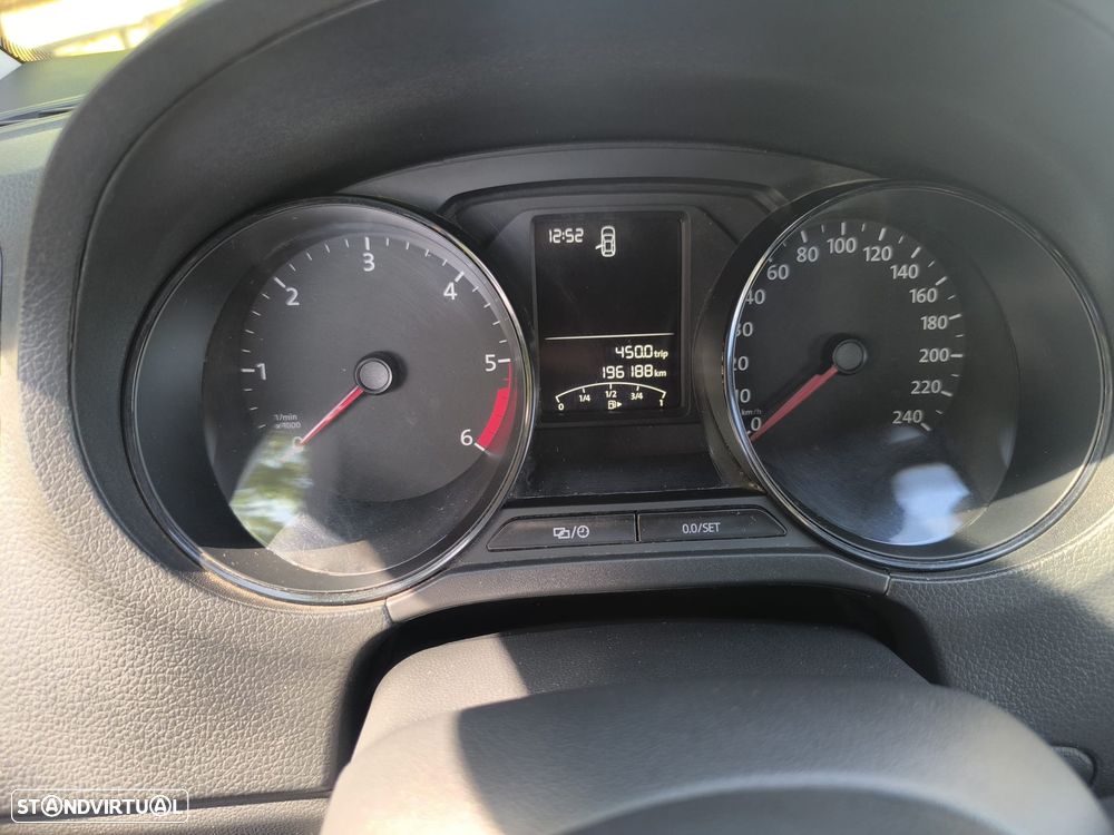 VW Polo 1.4 TDi BlueMotion - 12