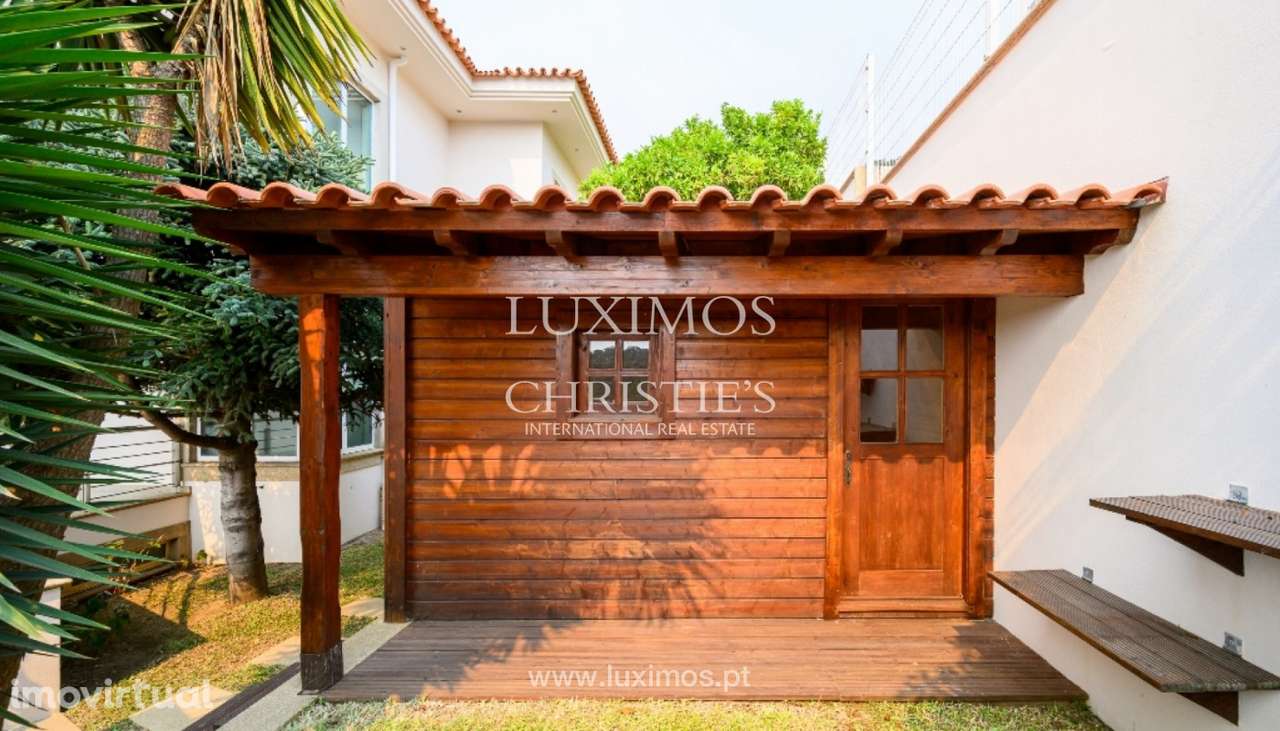 Moradia com piscina e vistas de rio à venda em Jovim - Grande imagem: 3/25