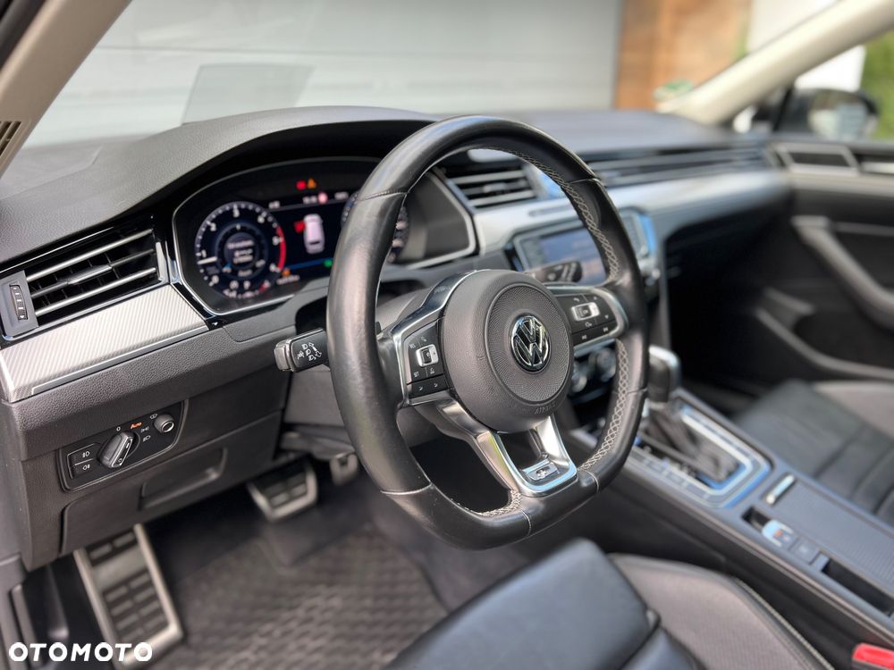 Volkswagen Passat Variant 2.0 TDI SCR 4Motion DSG (BMT) Highline - 13