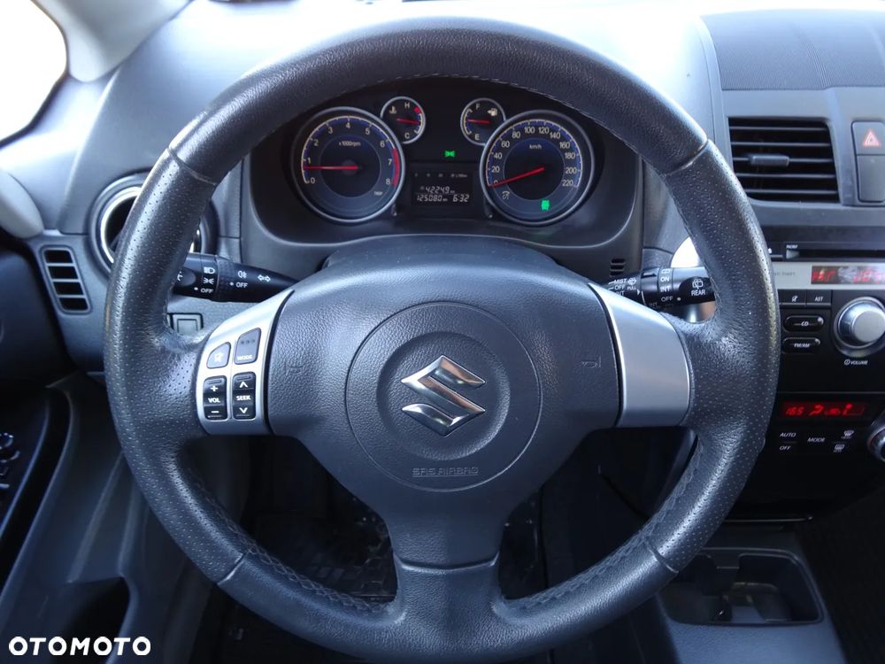 Suzuki SX4 1.6 Topline Edition 4WD - 24