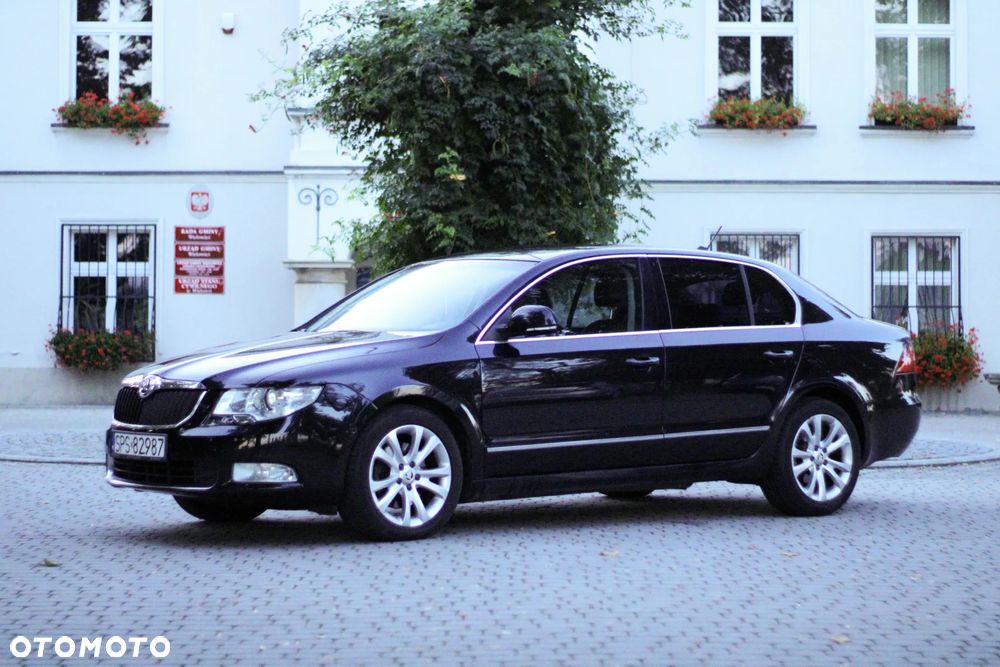 Skoda Superb 2.0 TDI Elegance DSG - 3
