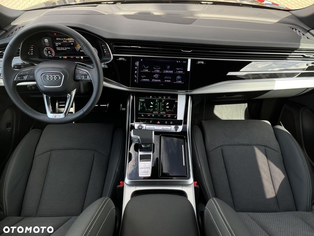 Audi Q8 - 40