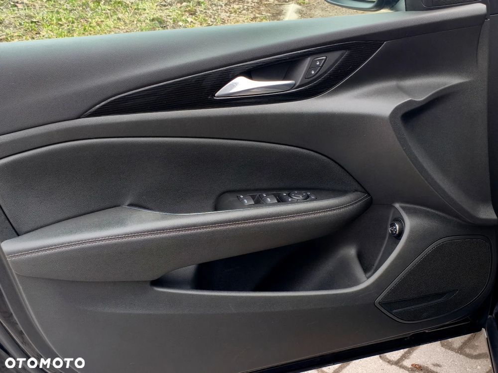 Opel Insignia 2.0 BiTurbo 4x4 Innovation - 18