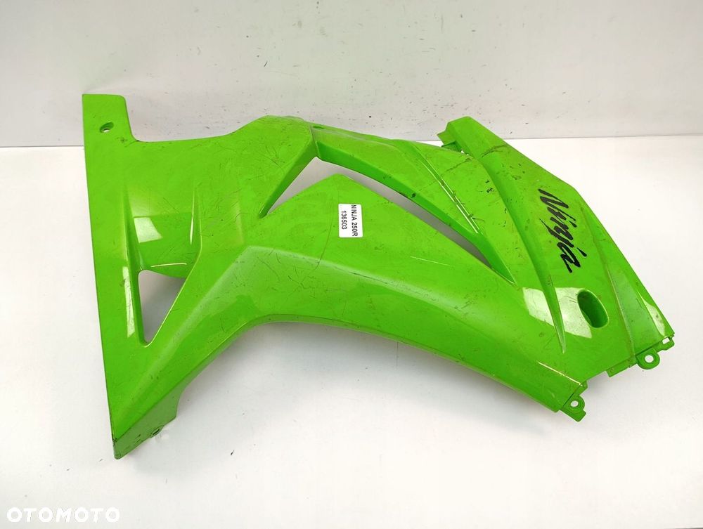 KAWASAKI NINJA 250R BOK BOCZEK CZASZA PRAWA - 1