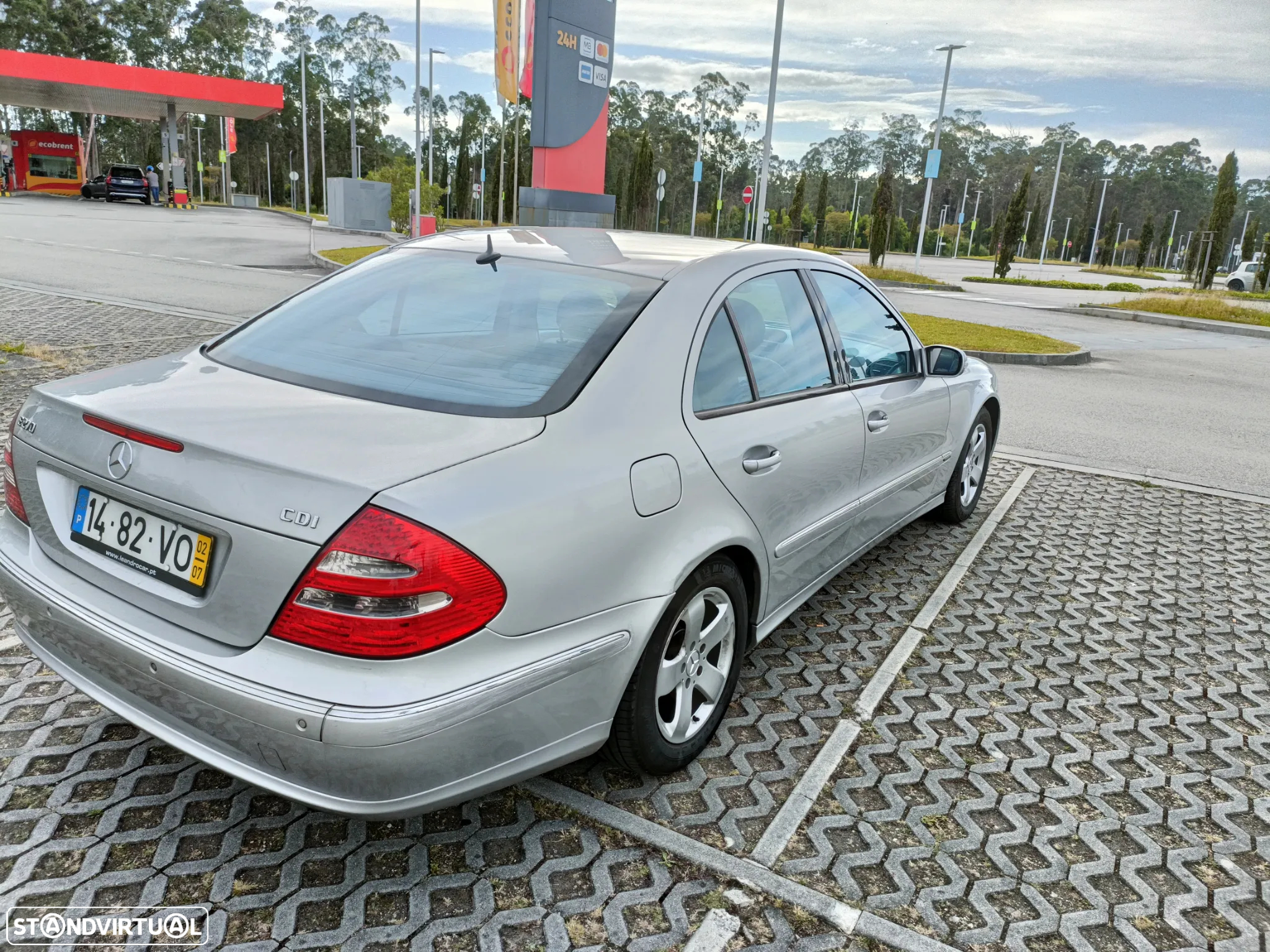 Mercedes-Benz E 270 - 4