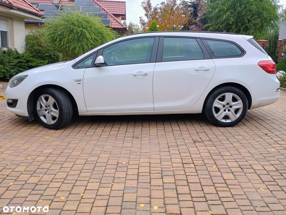 Opel Astra 1.6 CDTI Enjoy - 4