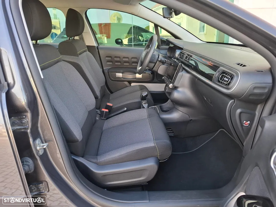 Citroën C3 1.2 PureTech Shine - 38