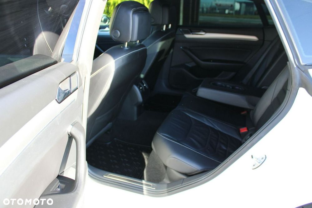 Volkswagen Arteon 2.0 TSI OPF 4Motion DSG R-Line - 26