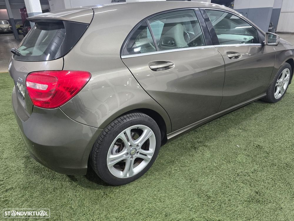 Mercedes-Benz A 180 CDi BE Urban - 4