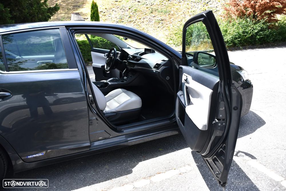 Lexus CT 200h 4E P.Executive+Tecto de Abrir - 15