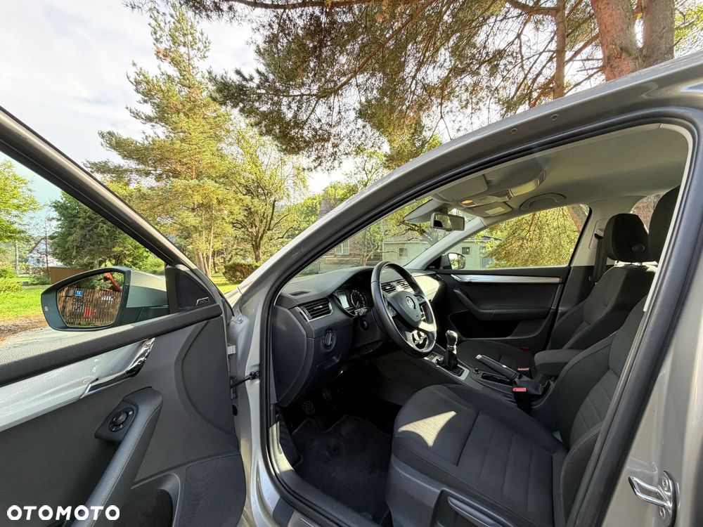 Skoda Octavia 1.4 TSI Elegance - 14