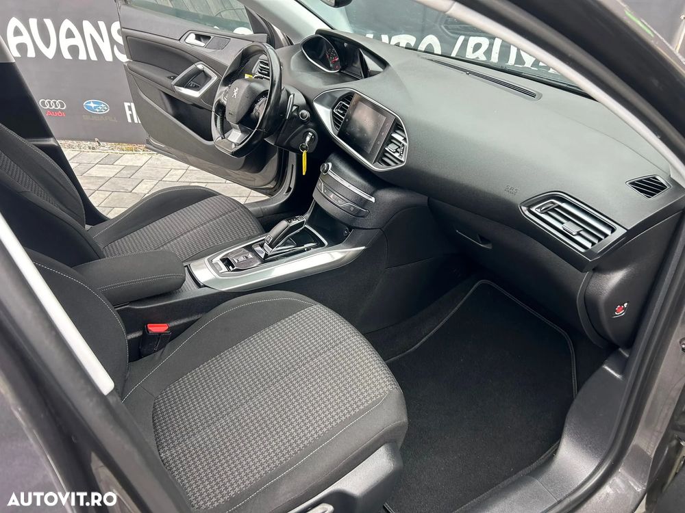 Peugeot 308 - 6