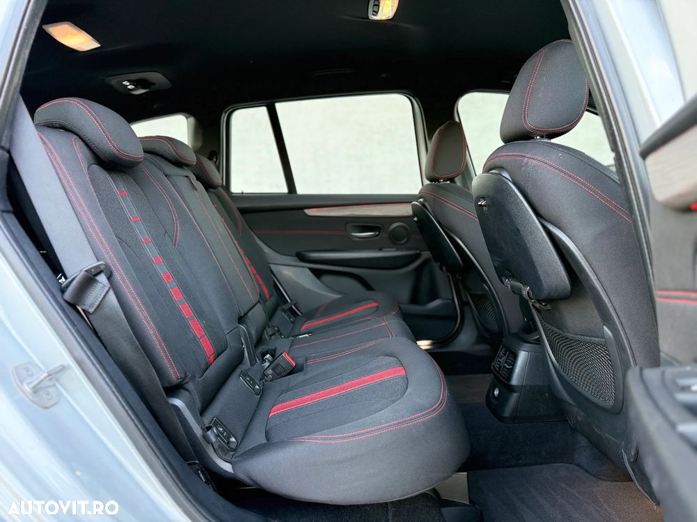 BMW Seria 2 218d - 13