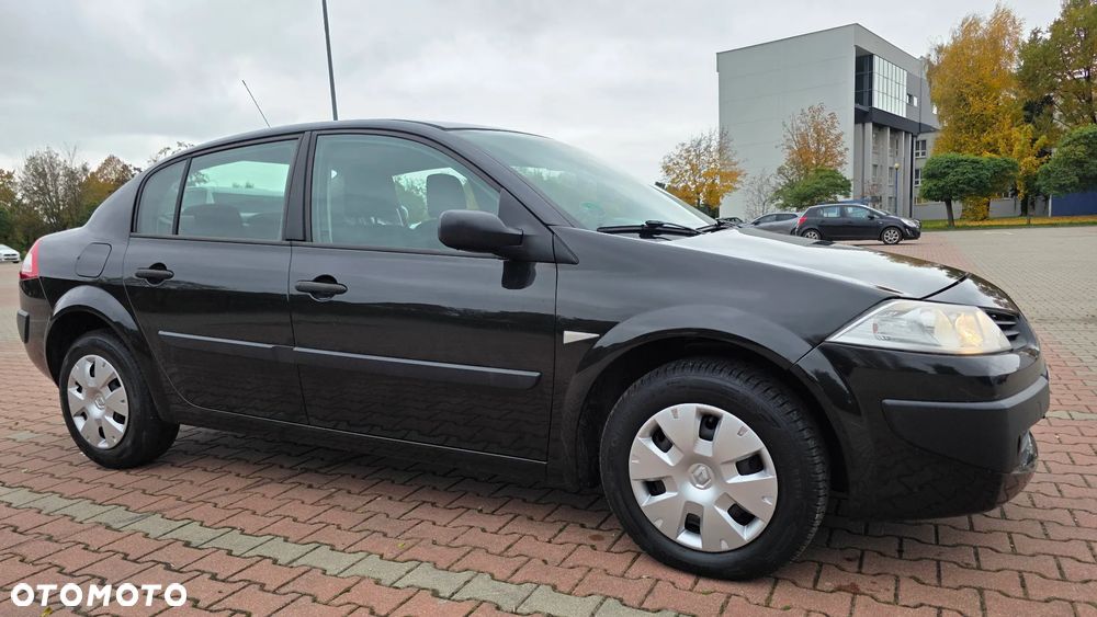 Renault Megane 1.6 Privilege - 9