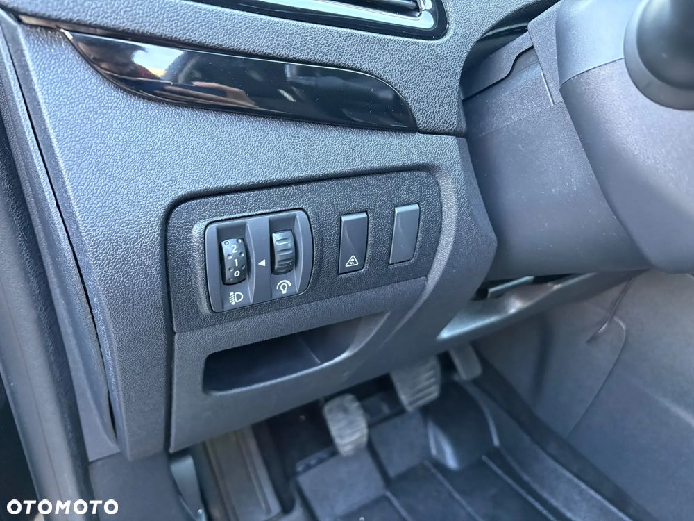 Renault Scenic - 26