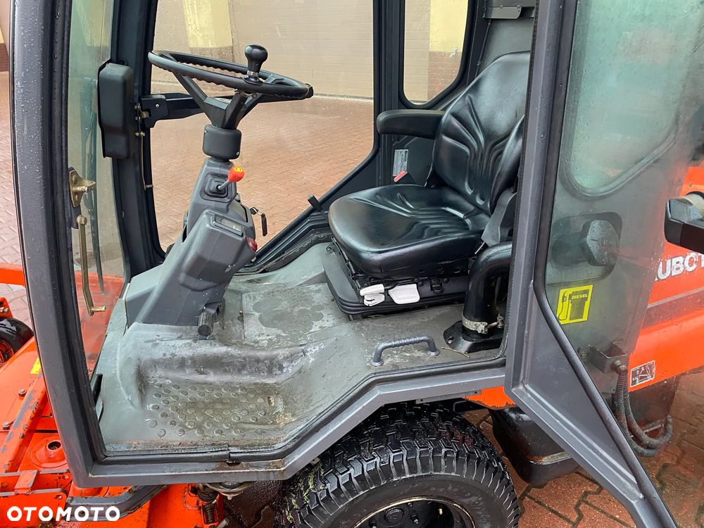 Kubota F2560 - 9