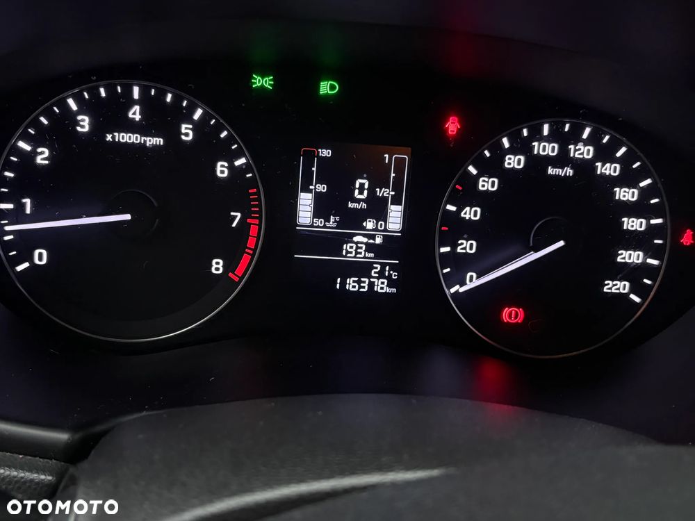 Hyundai i20 - 19