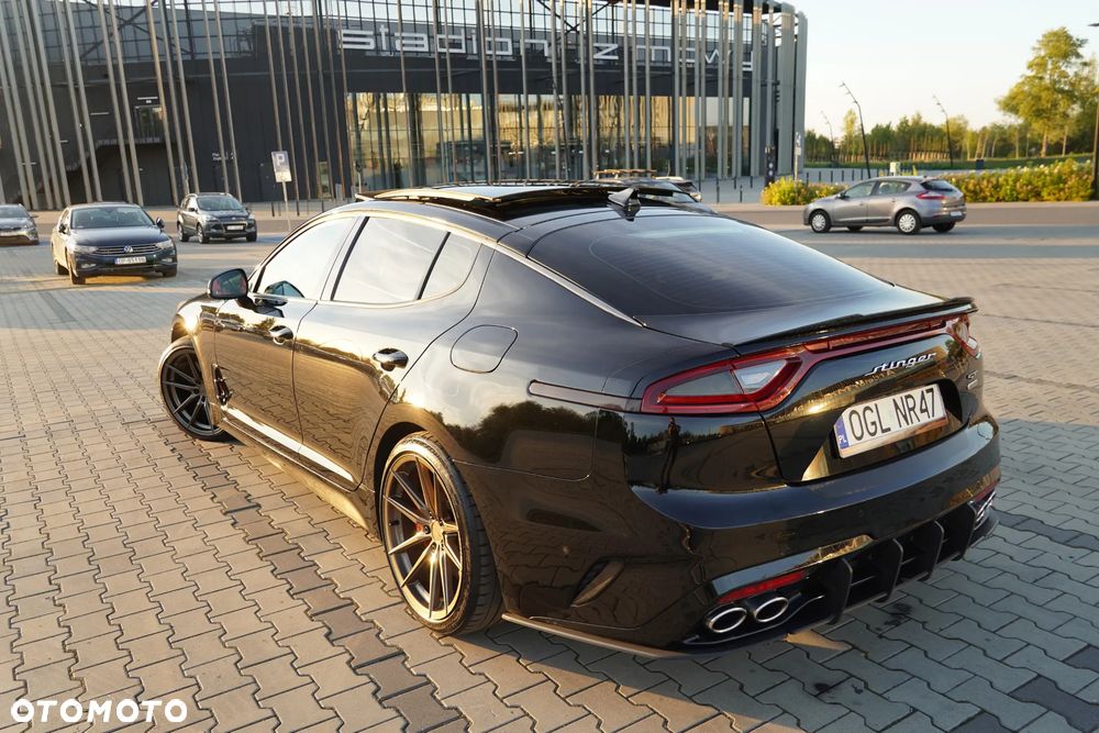 Kia Stinger - 3