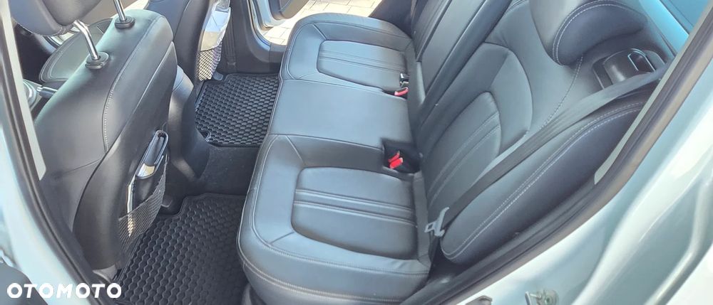 Kia Sportage 2.0 XL 2WD - 19