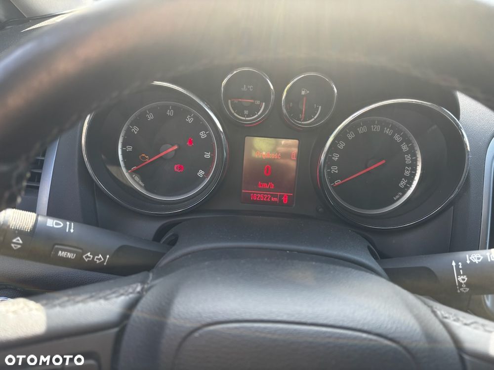 Opel Astra 1.4 Turbo - 16