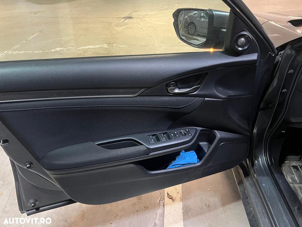 Honda Civic 1.5 VTEC Turbo CVT Sport Plus - 9